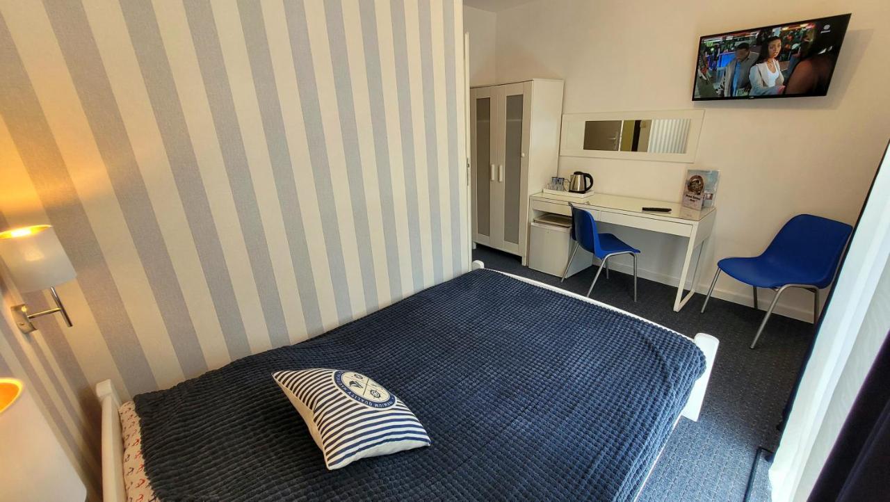 Pokoje Bulaj Apartment Wladyslawowo Bagian luar foto